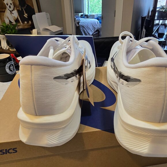 Asics Magic Speed 4 Running White Black 1011B875-101 Men's Size 12 NEW - Picture 5 of 14
